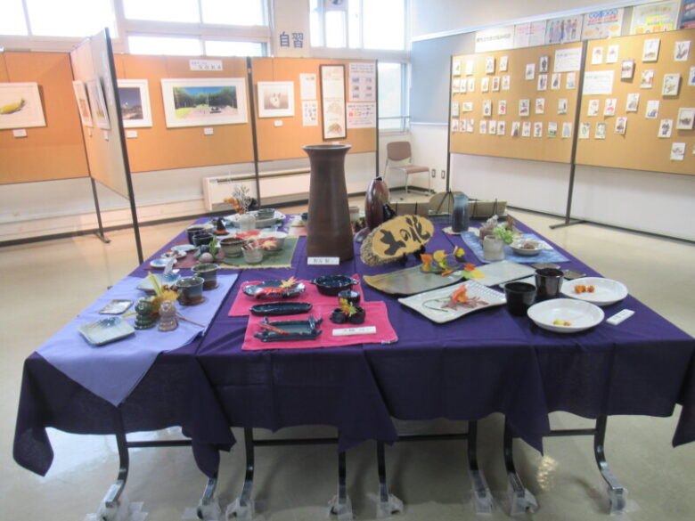 文化祭陶芸展示風景写真