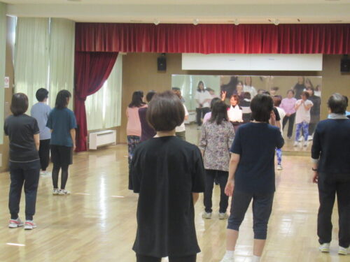 写真：ズンバサークル体験講習の様子