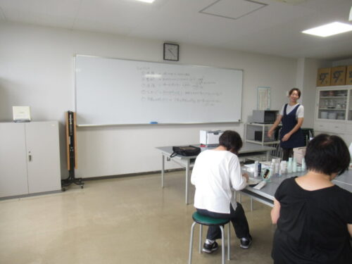 フェイシャルマッサージ講座風景写真3